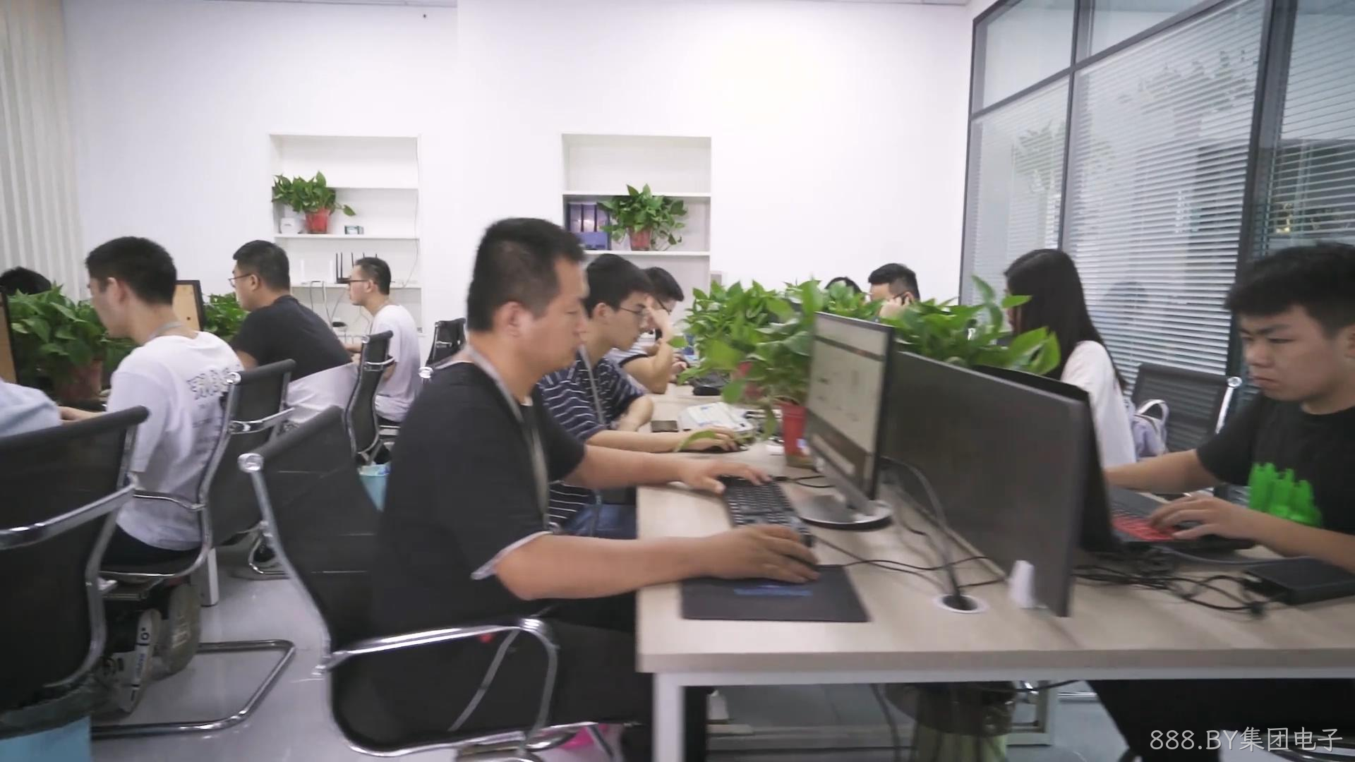 企业网站建设别踩坑！888.BY集团电子 11 年定制，让官网成为获客利器